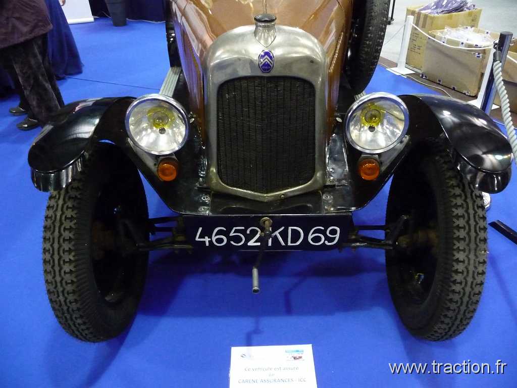 2011_epoquauto (30).jpg - 05/11/2011 - 69000 LYON - EPOQU'AUTO - 33ème Salon International Autos & Motos Anciennes - CITROEN